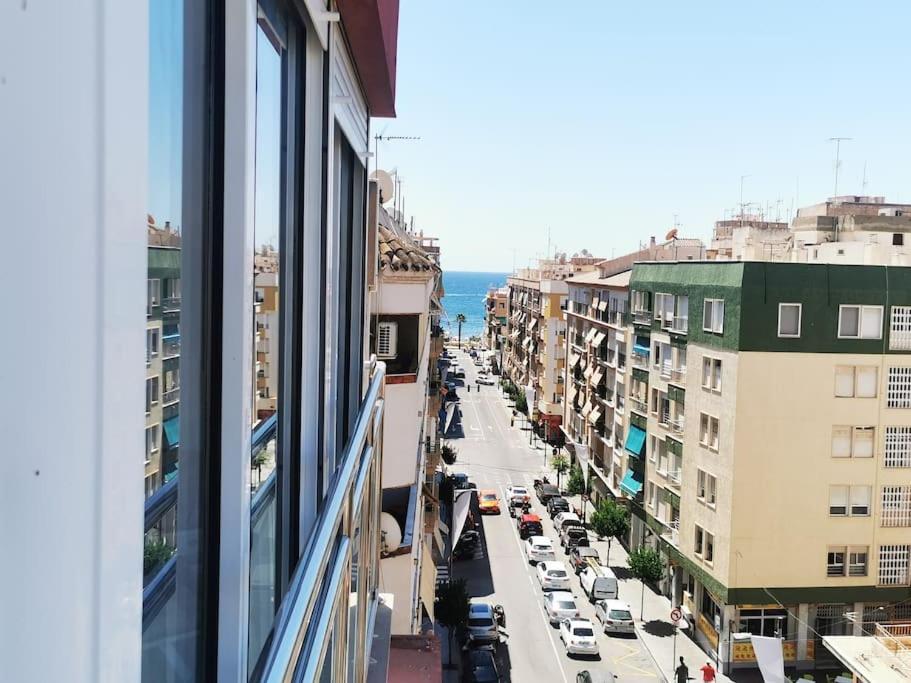 Avenida Principal Cerca De La Playa Con Aire Acondicionado Y Wifi - By Aloha Palma