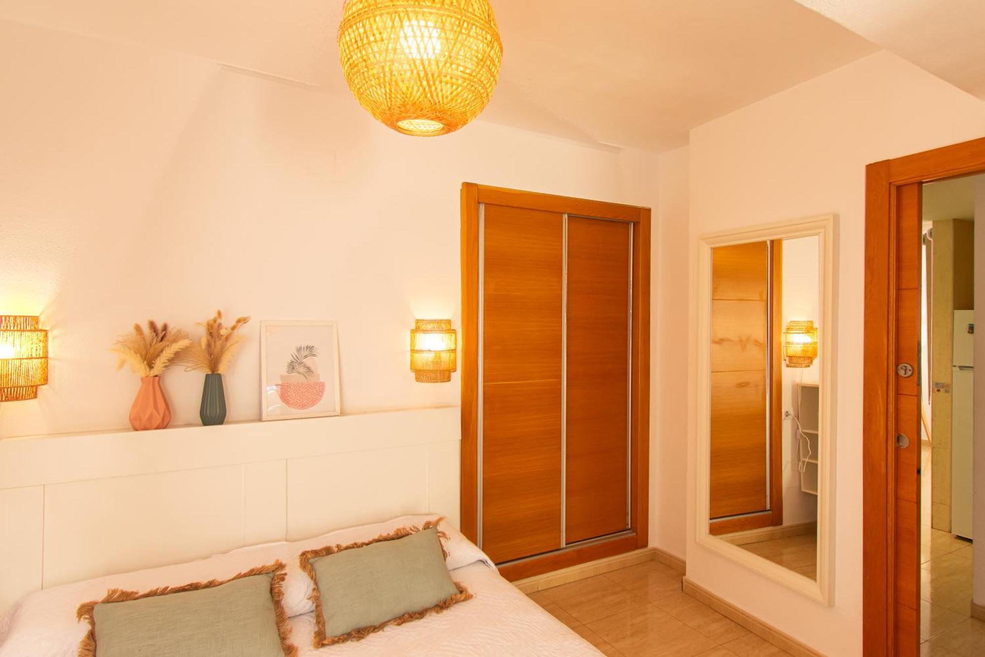Avenida Principal Cerca De La Playa Con Aire Acondicionado Y Wifi - By Aloha Palma Apartamento